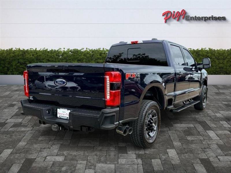 Used 2024 Ford F250 Lariat w/ Sport Appearance Package AWD/4WD image 8