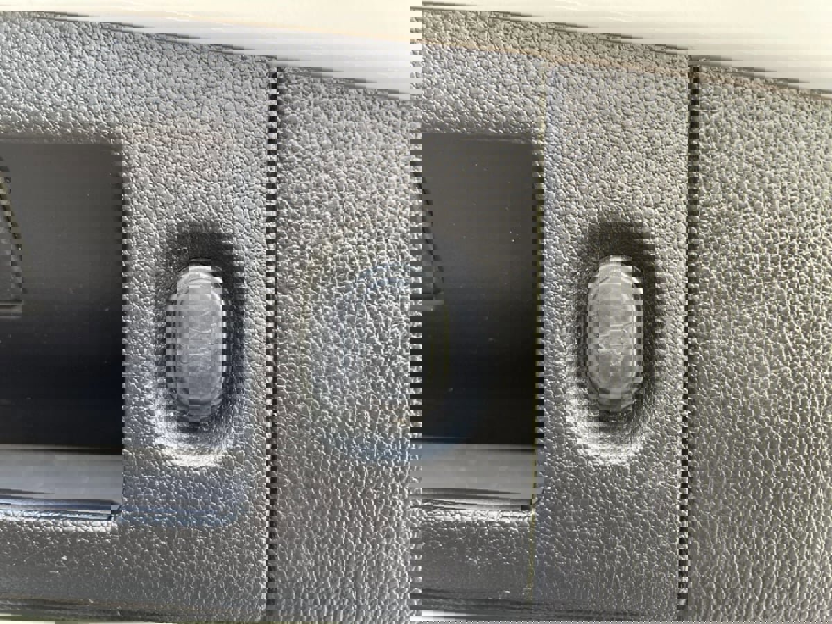 Used 2017 GMC Yukon XL SLT image 14