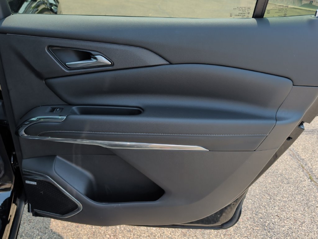 Used 2026 Chevrolet Traverse High Country w/ LPO, Floor Liner Package AWD/4WD image 34
