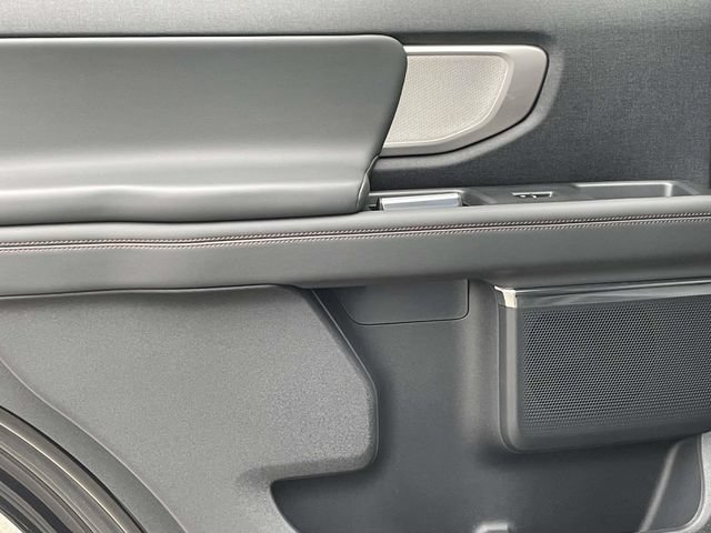 New 2025 Ford Expedition Active AWD/4WD image 10