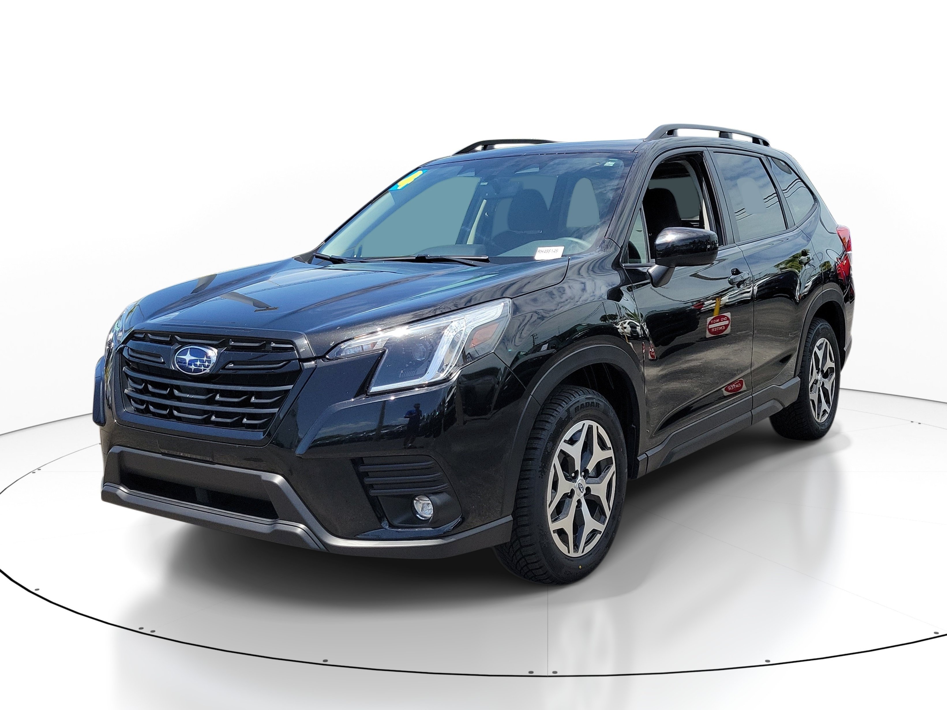Certified 2024 Subaru Forester Premium AWD/4WD image 3