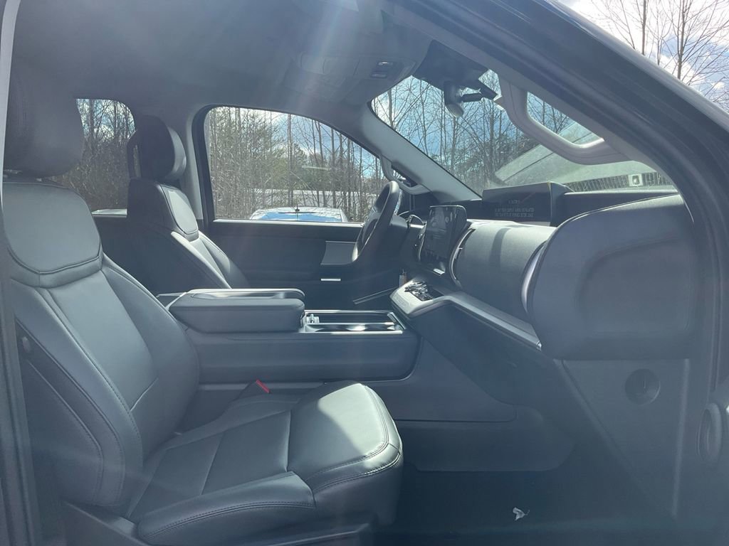 New 2026 Ford Expedition Max Active image 12