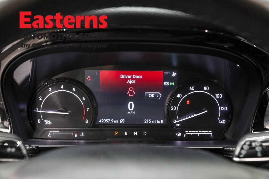 Used 2021 Lincoln Corsair AWD image 18