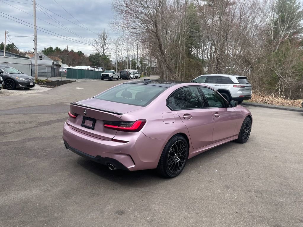 Used 2022 BMW 330i xDrive Sedan w/ M Sport Package image 5