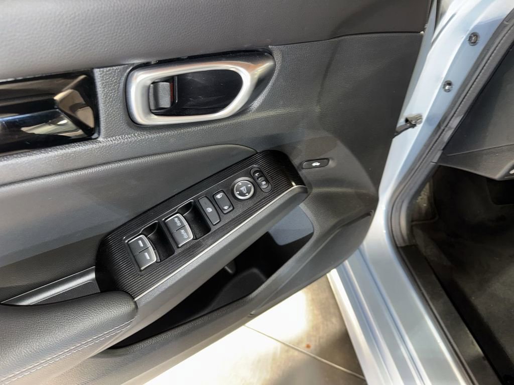 Used 2023 Honda Civic Touring image 21