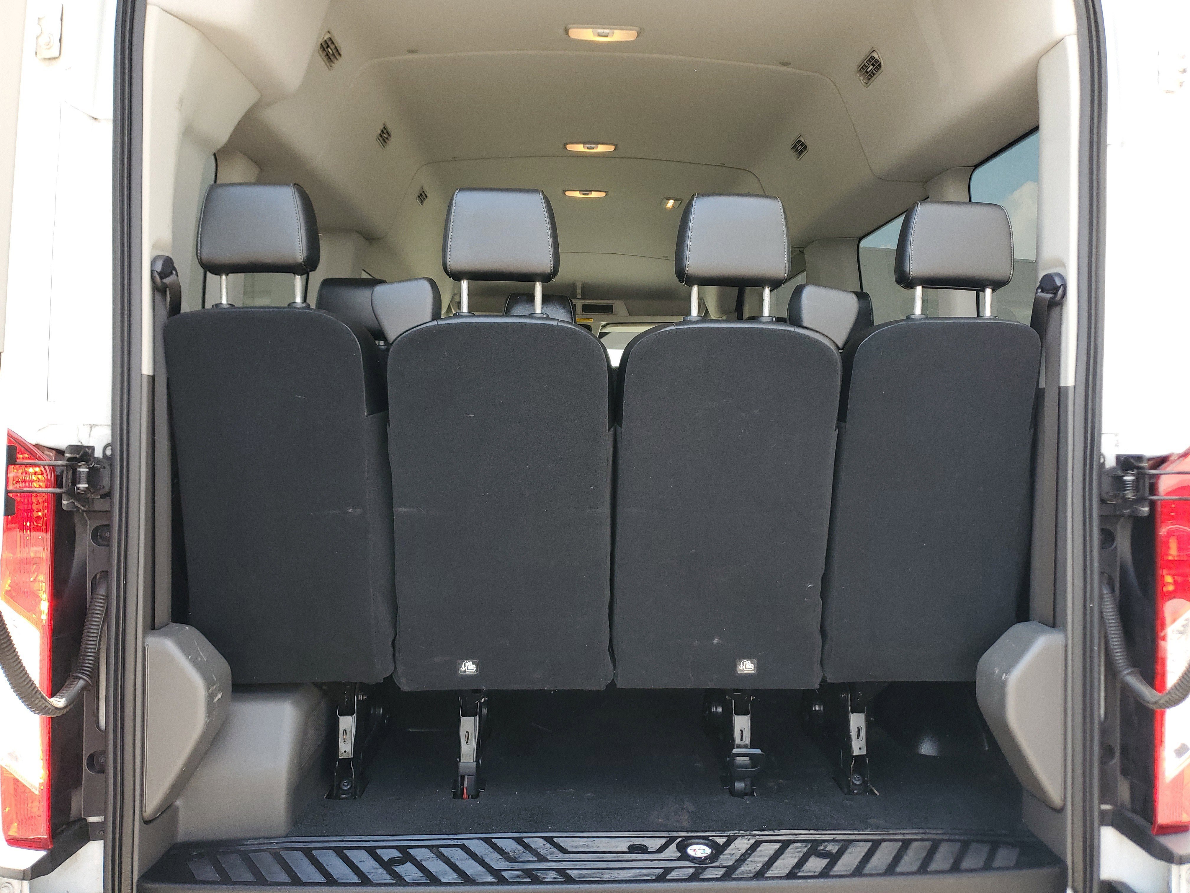 Used 2020 Ford Transit 350 XL image 8