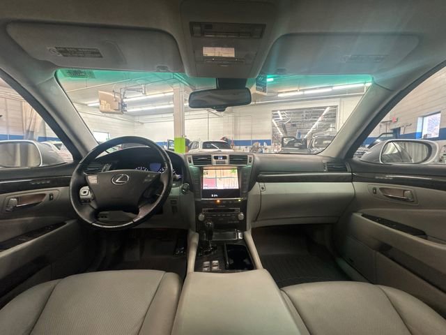 Used 2010 Lexus LS 460 L image 27