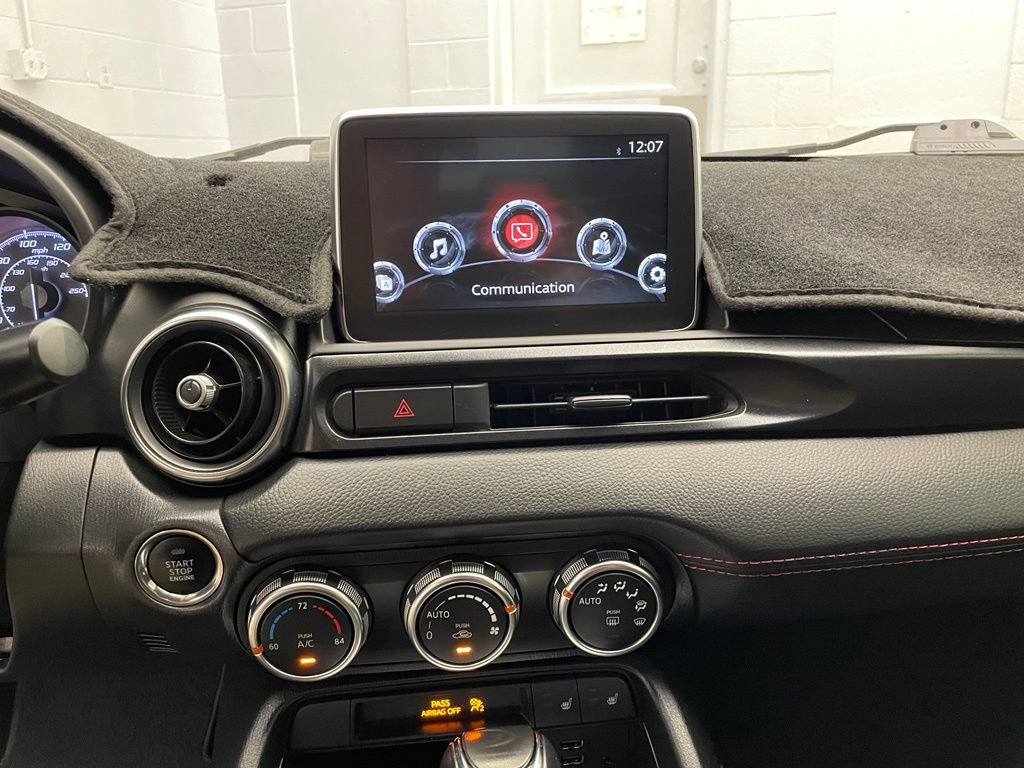 Used 2018 FIAT 124 Spider Abarth w/ Convenience Group RWD image 15