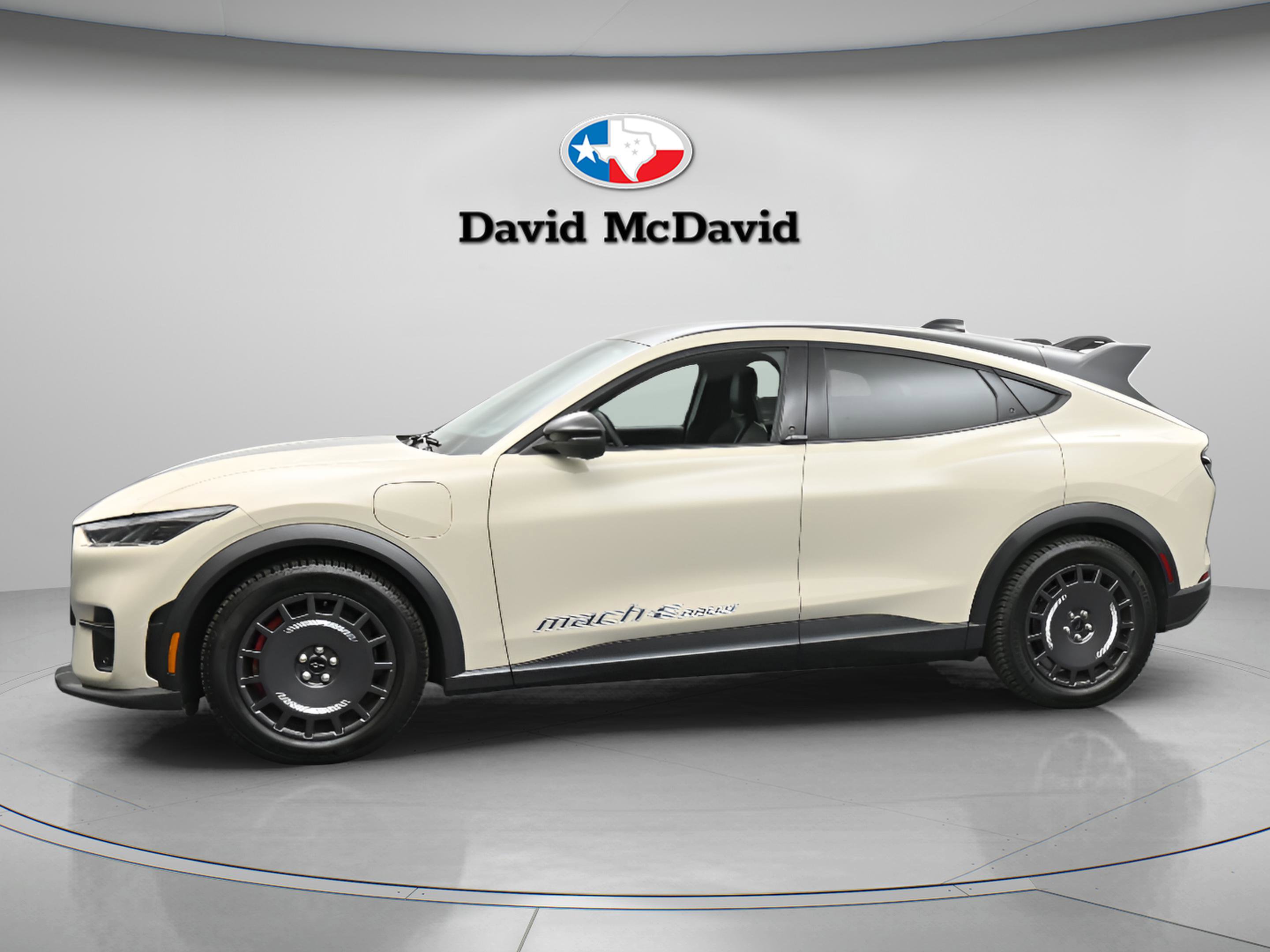 Used 2025 Ford Mustang Mach-E GT image 4