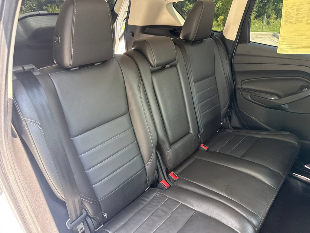 Used 2015 Ford Escape Titanium w/ Equipment Group 301A AWD/4WD image 33