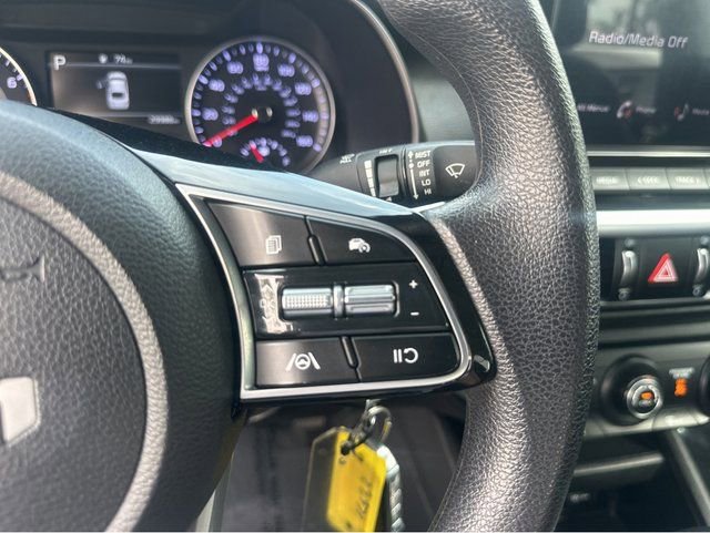 Certified 2023 Kia Forte LXS w/ LXS Technology Package FWD image 21