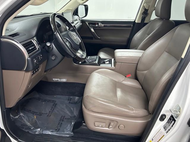 Used 2022 Lexus GX 460 Luxury w/ Sport Design Package AWD/4WD image 12