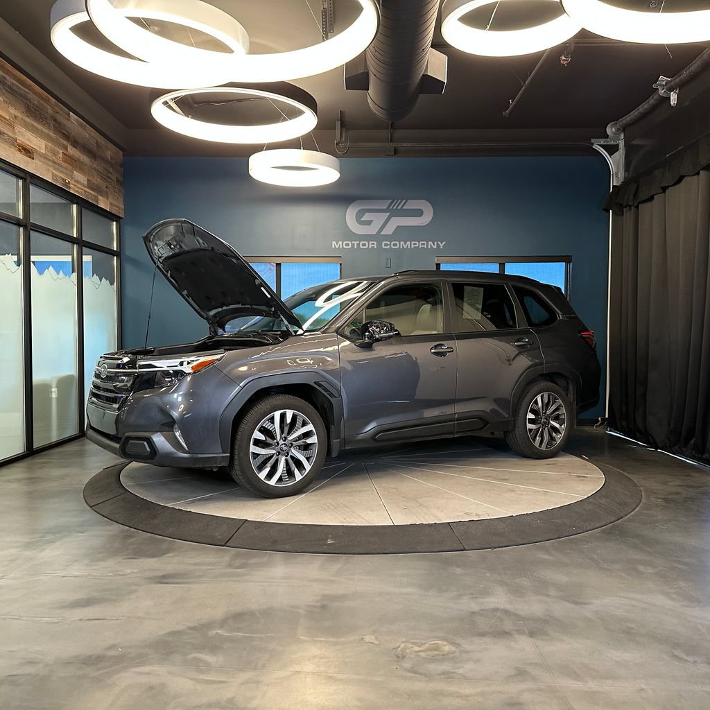 Used 2025 Subaru Forester Touring AWD/4WD image 26