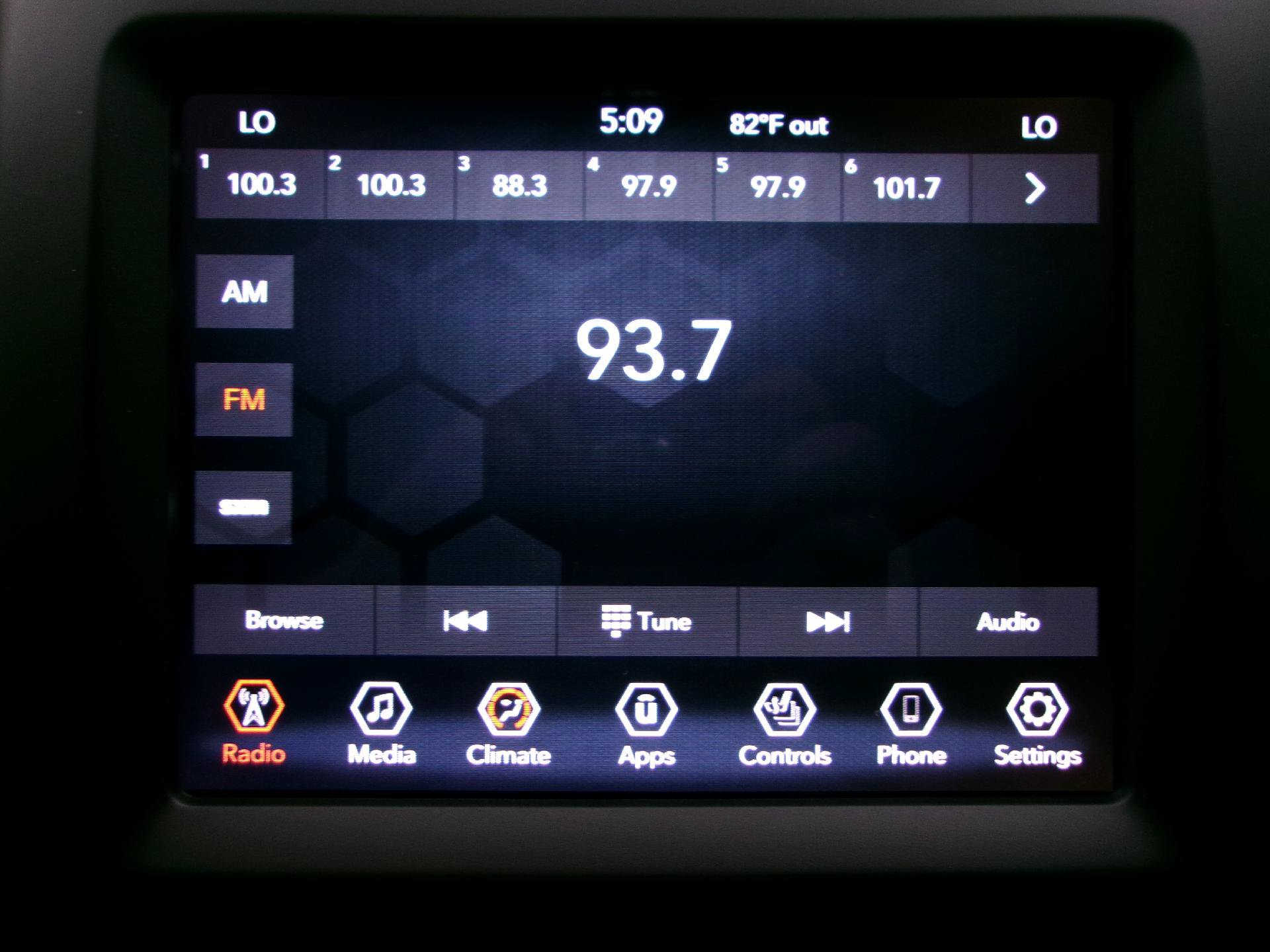Used 2022 Jeep Cherokee Latitude Lux AWD/4WD image 4