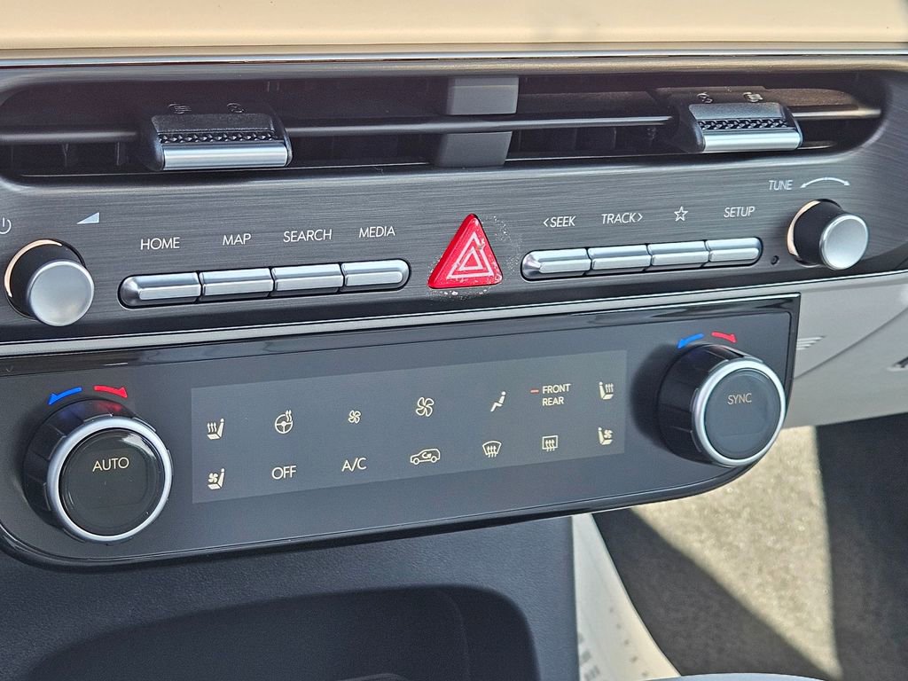 New 2026 Hyundai Palisade Calligraphy FWD image 23