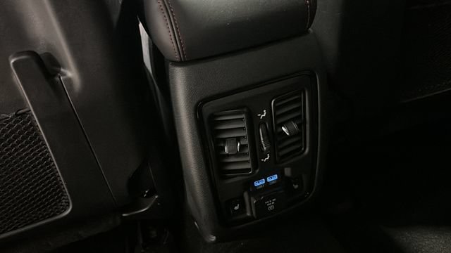 Used 2024 Dodge Durango GT AWD/4WD image 24