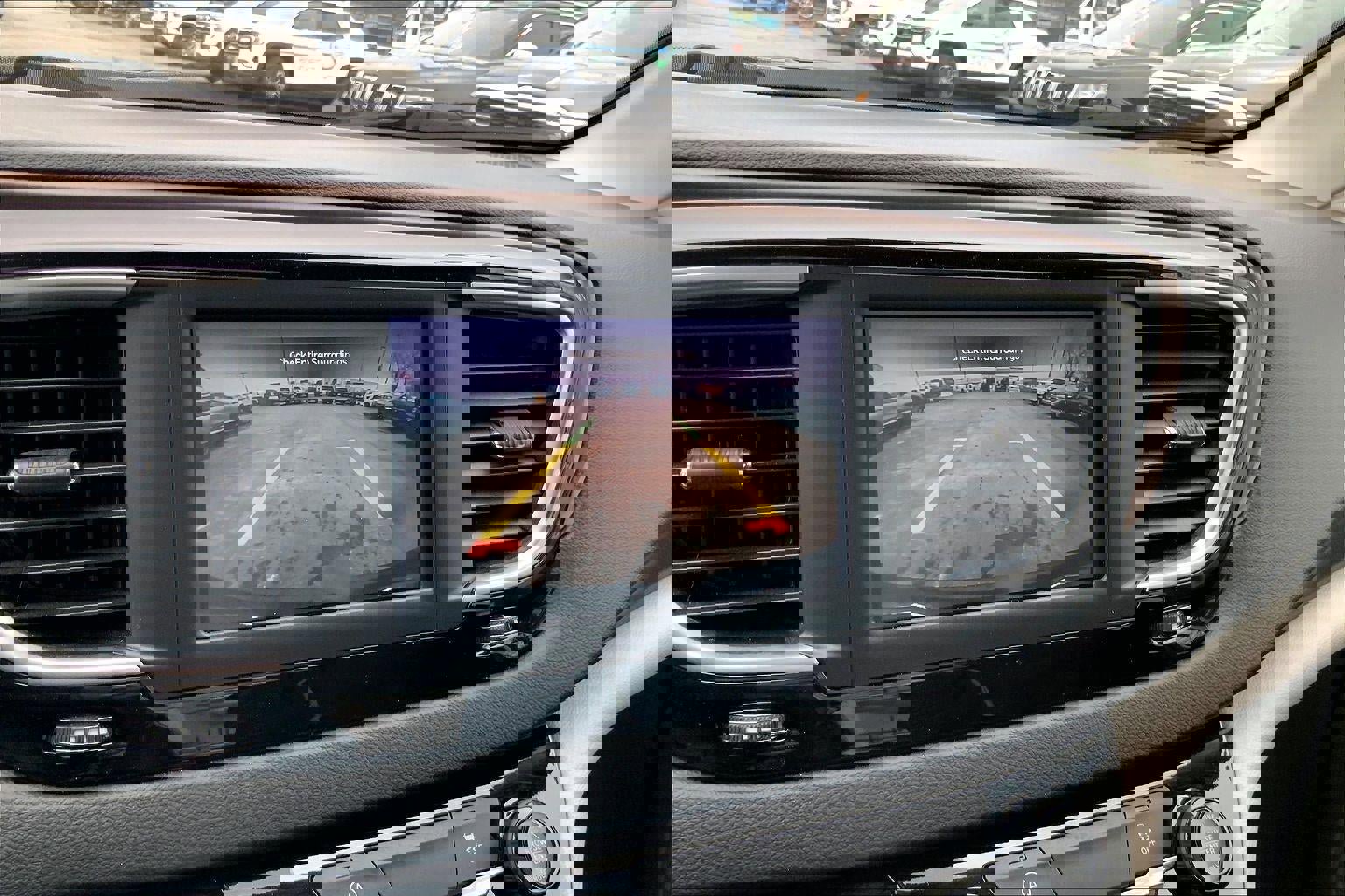 Used 2024 Chrysler Voyager LX image 19