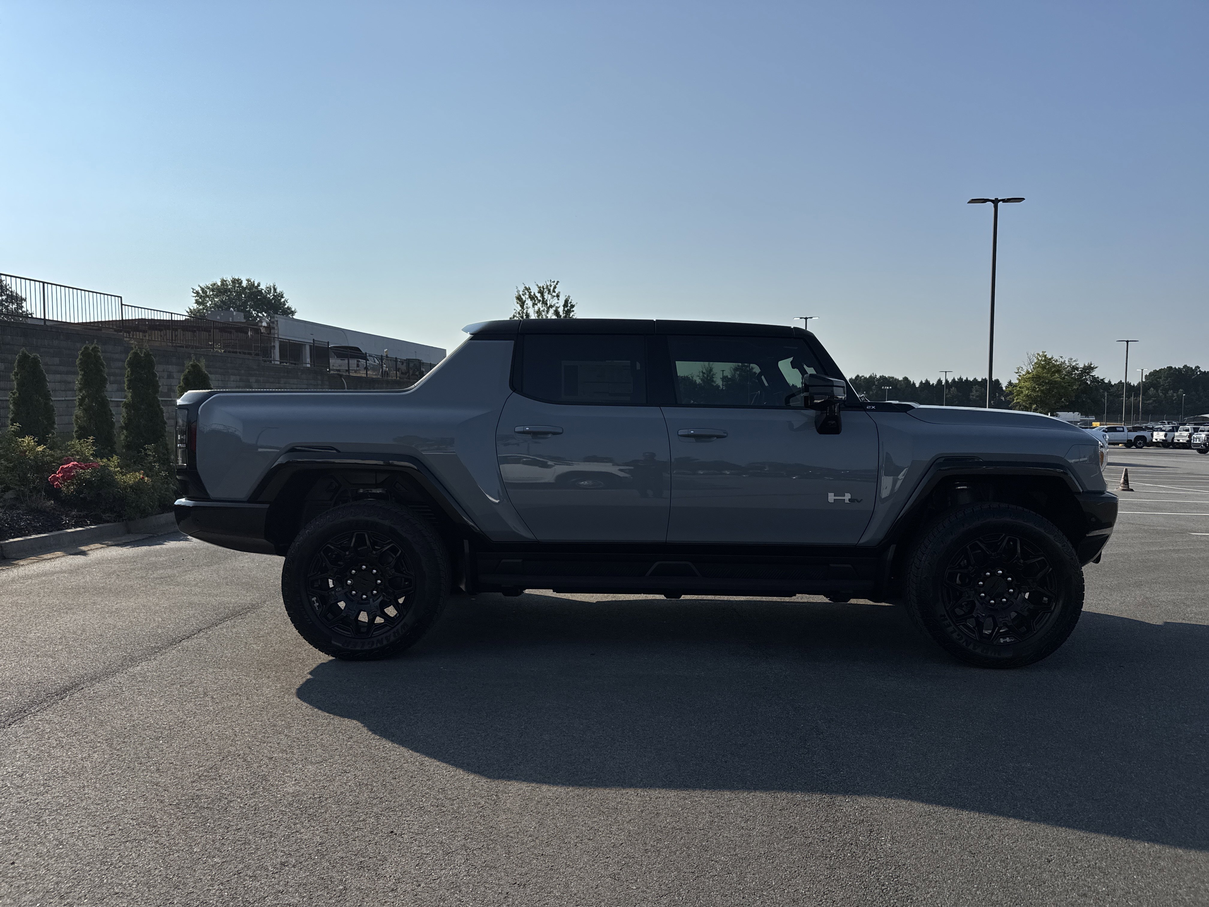 New 2026 GMC Hummer EV 4x4 Crew Cab image 11