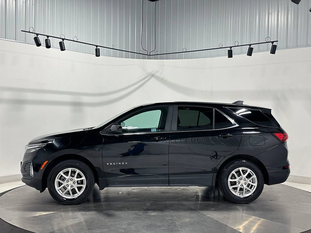 Used 2023 Chevrolet Equinox LT AWD/4WD image 16