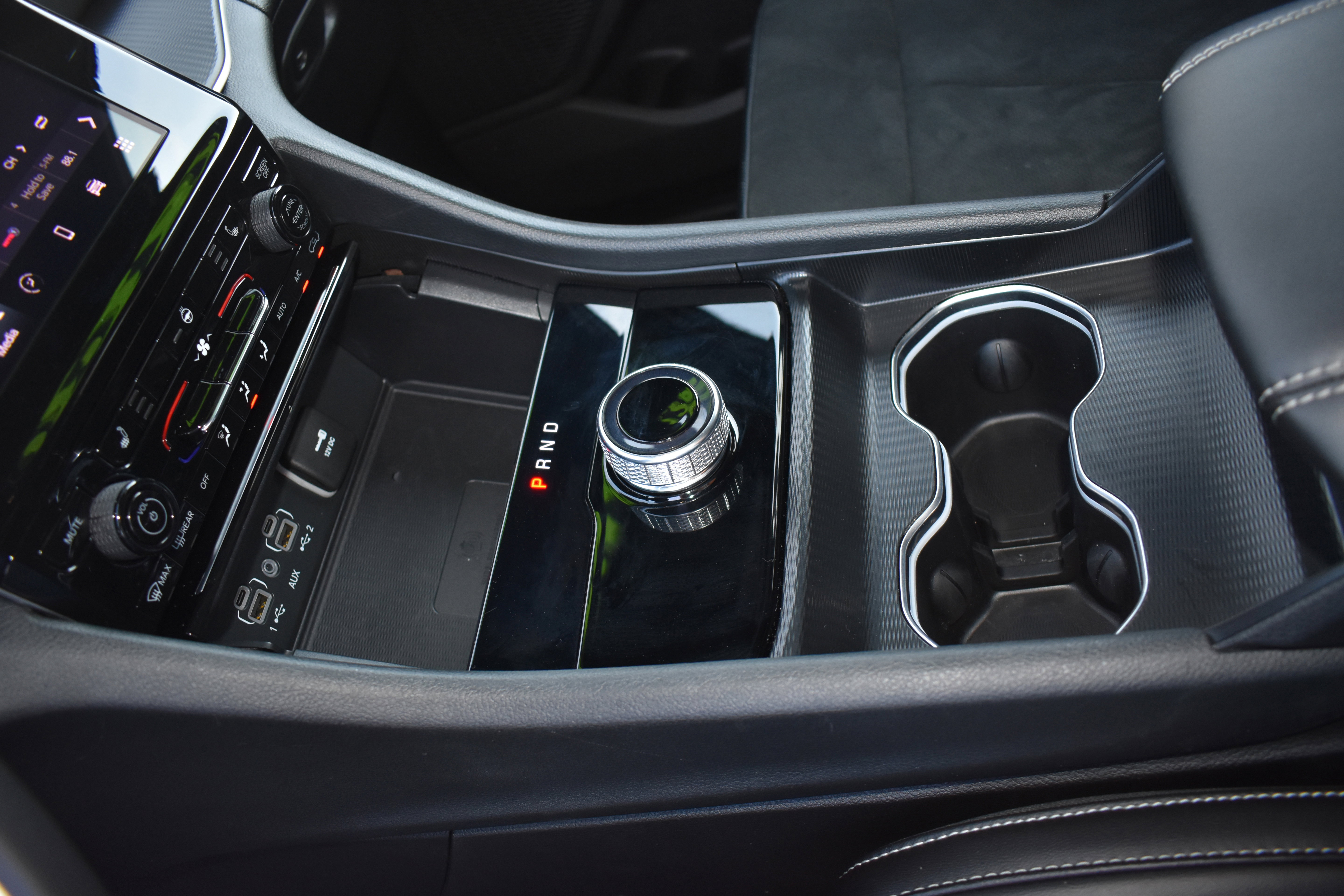 Used 2024 Jeep Grand Cherokee Altitude image 21