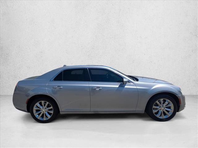 Used 2017 Chrysler 300 Limited AWD/4WD video 4