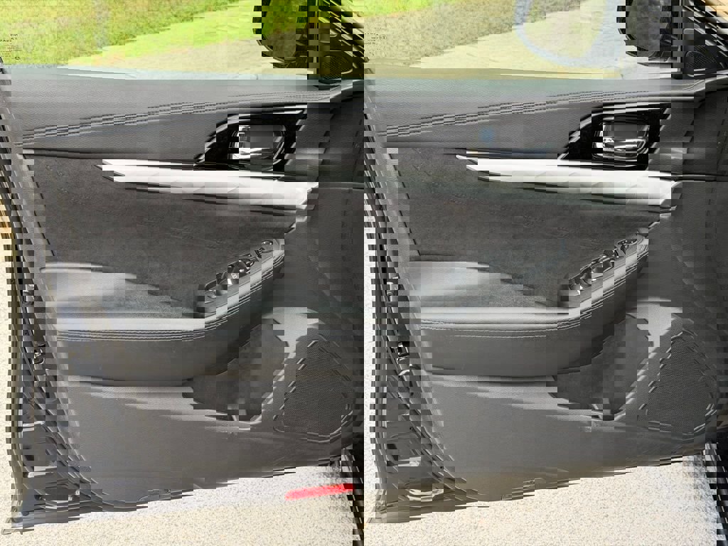 Used 2016 Nissan Maxima SR image 21