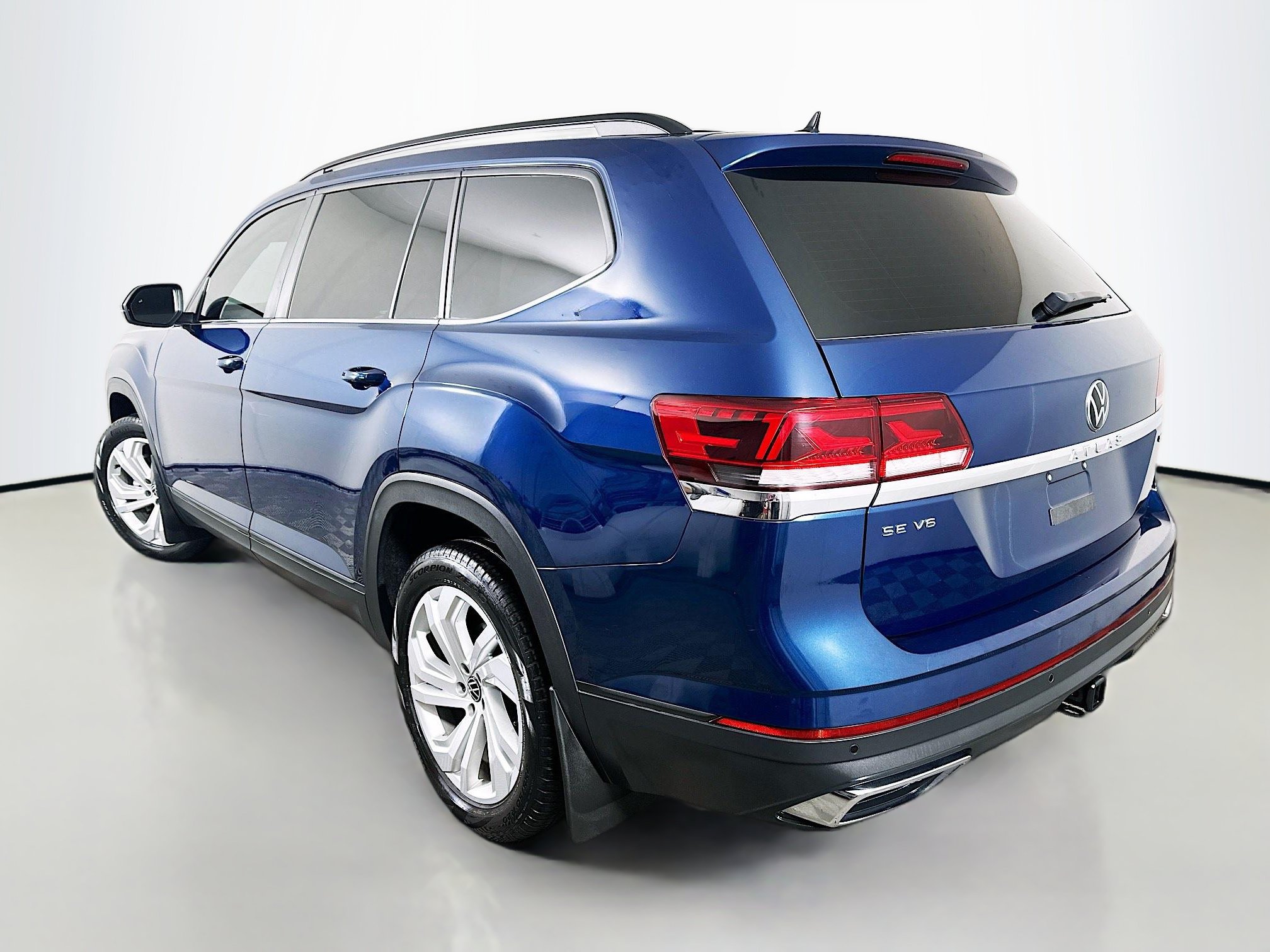 Used 2023 Volkswagen Atlas SE AWD/4WD image 5