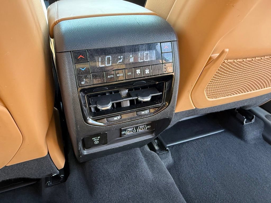 Certified 2025 Jeep Grand Cherokee L Summit AWD/4WD image 31