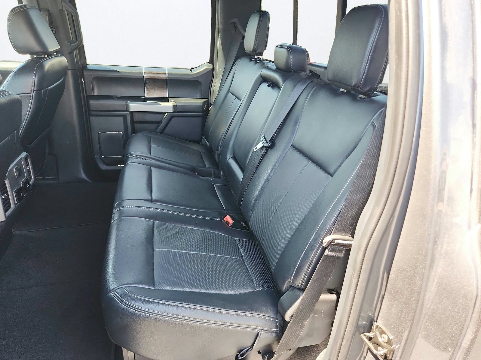 Used 2022 Ford F250 Lariat AWD/4WD image 24