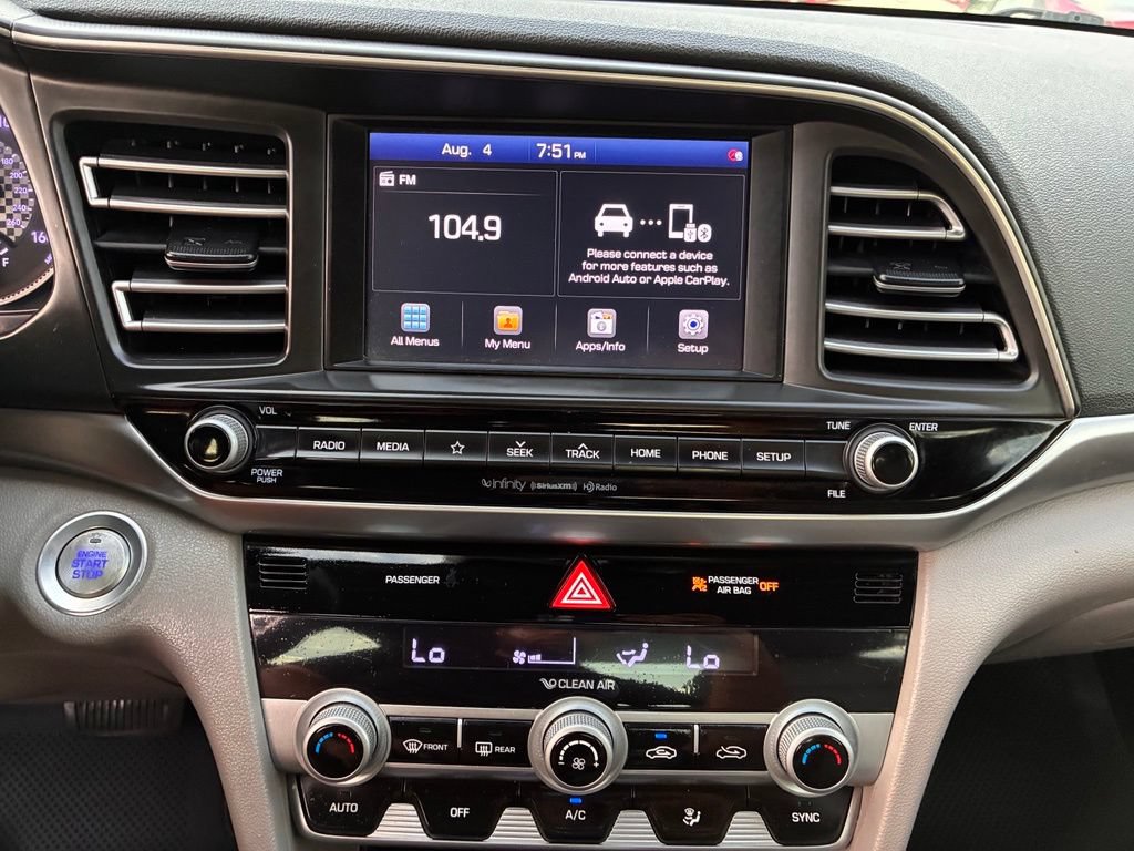 Used 2020 Hyundai Elantra Limited FWD image 31