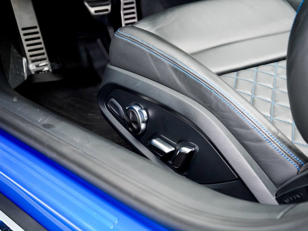 Used 2020 Audi R8 V10 image 12