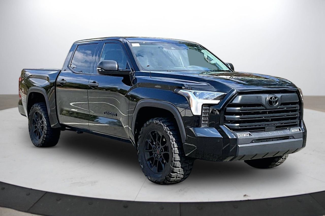 Used 2023 Toyota Tundra SR5 w/ SR5 Convenience Package image 2