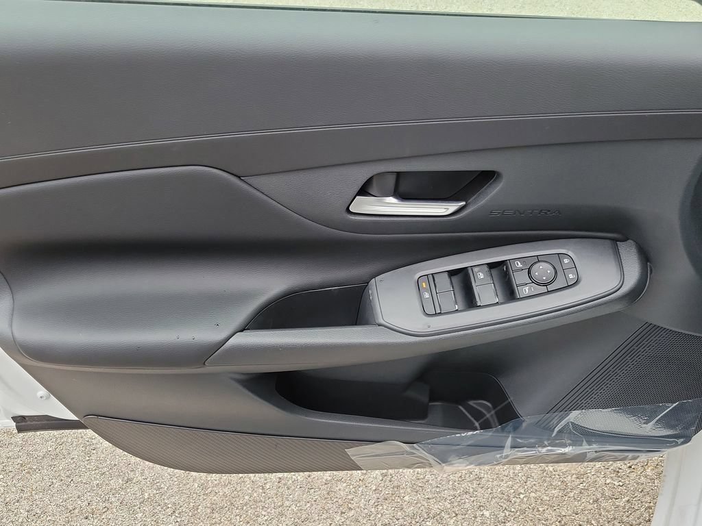 New 2026 Nissan Sentra SV w/ SV Convenience Package FWD image 18