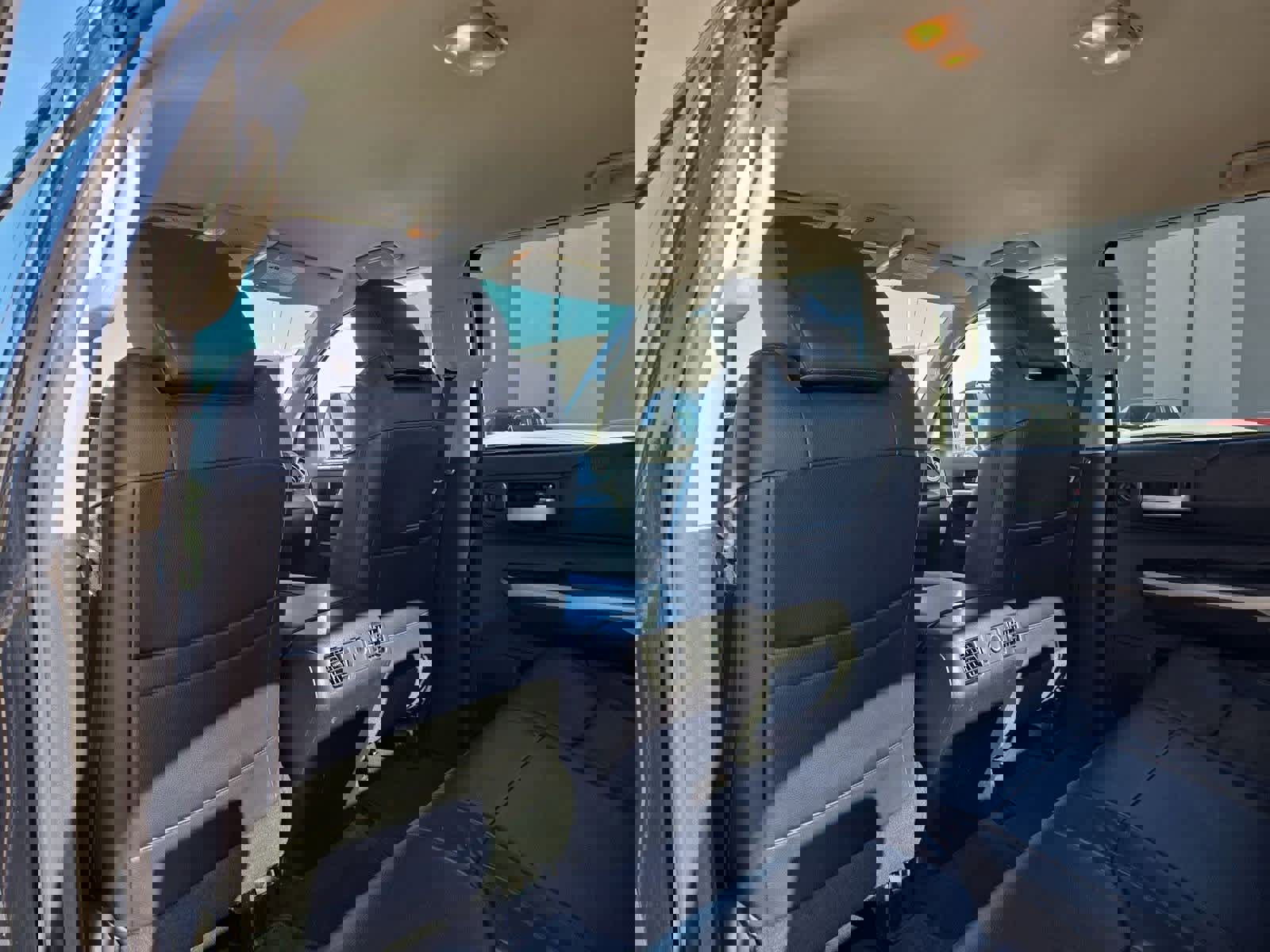 Used 2016 Toyota Tundra SR5 image 18