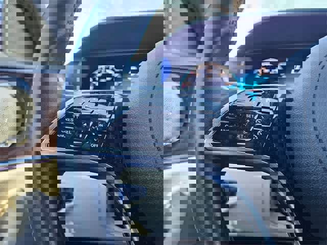 Used 2021 Mercedes-Benz E 350 Sedan image 22