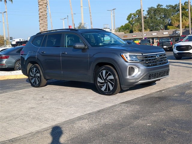 Certified 2024 Volkswagen Atlas SE image 2