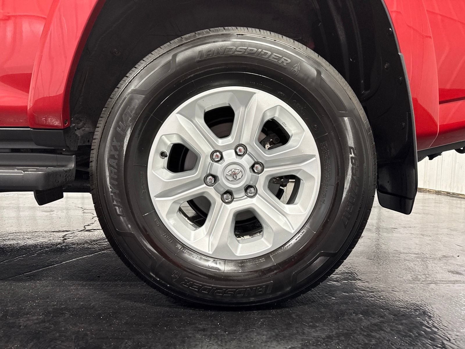 Used 2024 Toyota 4Runner SR5 AWD/4WD image 7