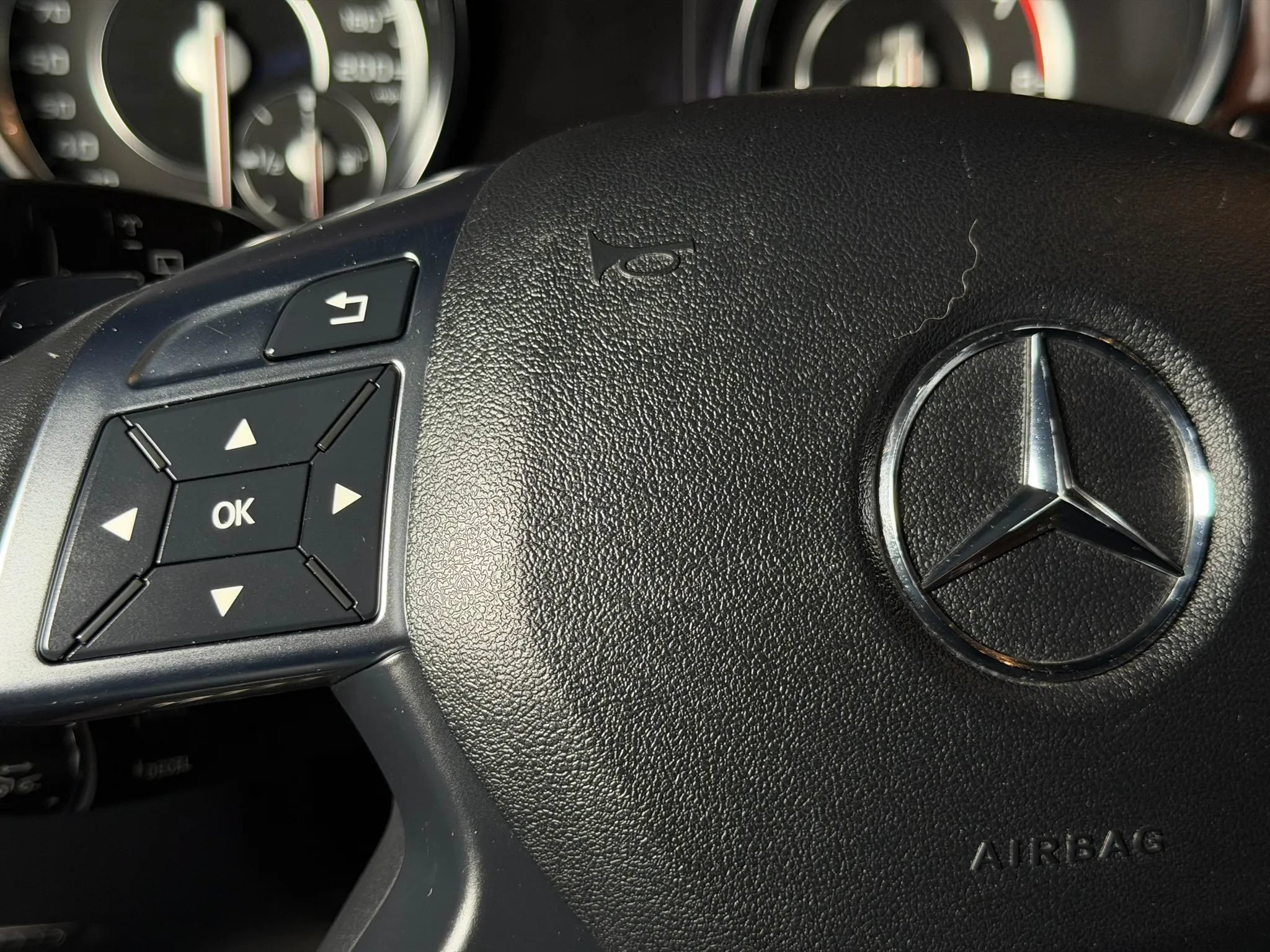 Used 2015 Mercedes-Benz GL 63 AMG 4MATIC image 25