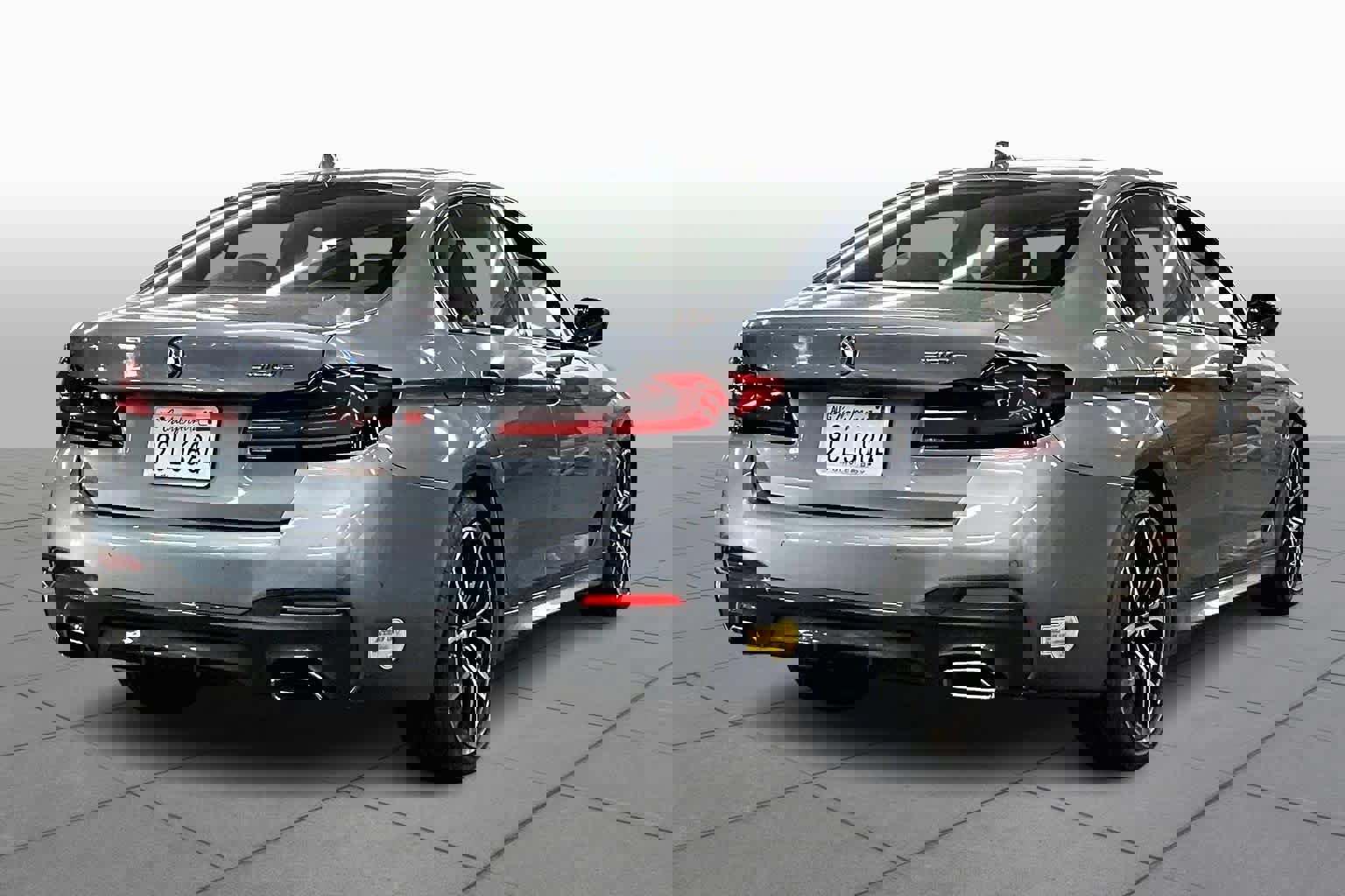 Used 2022 BMW 530e w/ Premium Package image 12