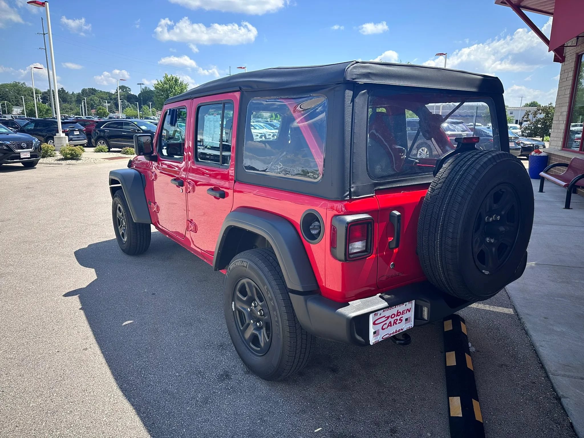 Used 2022 Jeep Wrangler Unlimited Sport AWD/4WD image 7