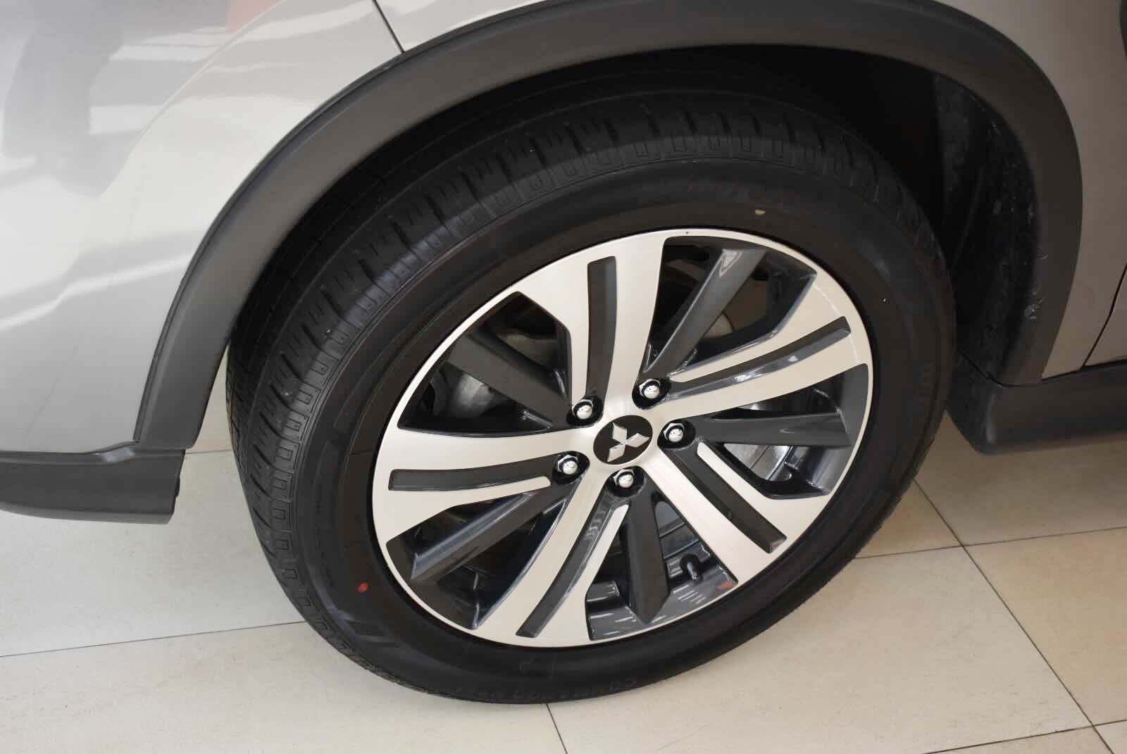 Used 2024 Mitsubishi Outlander Sport LE AWD/4WD image 36