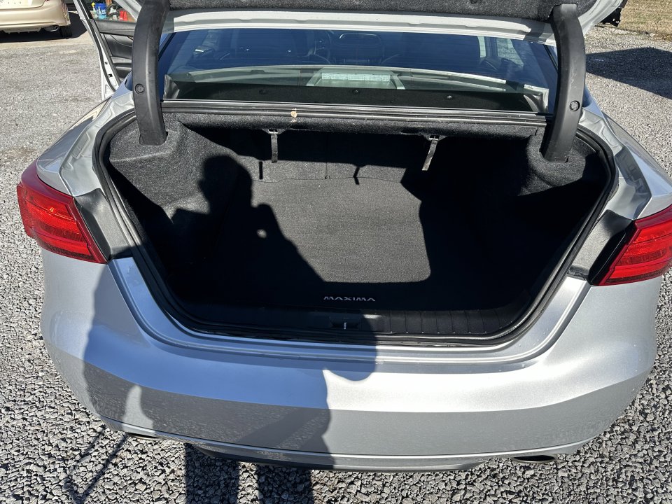 Used 2016 Nissan Maxima Platinum image 21