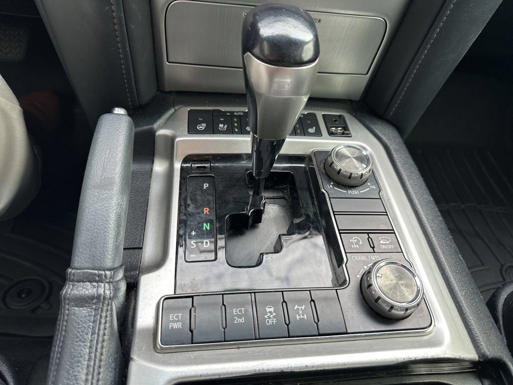 Used 2018 Toyota Land Cruiser AWD/4WD image 10