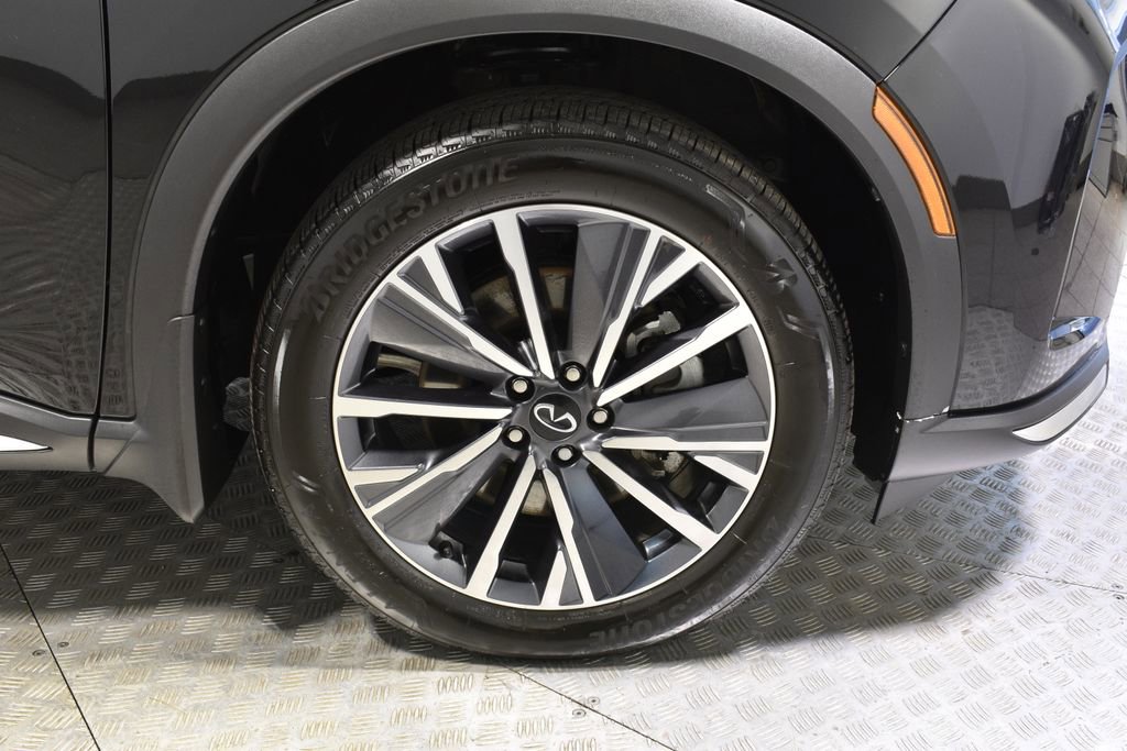 Certified 2026 INFINITI QX60 Luxe w/ Family Package image 39