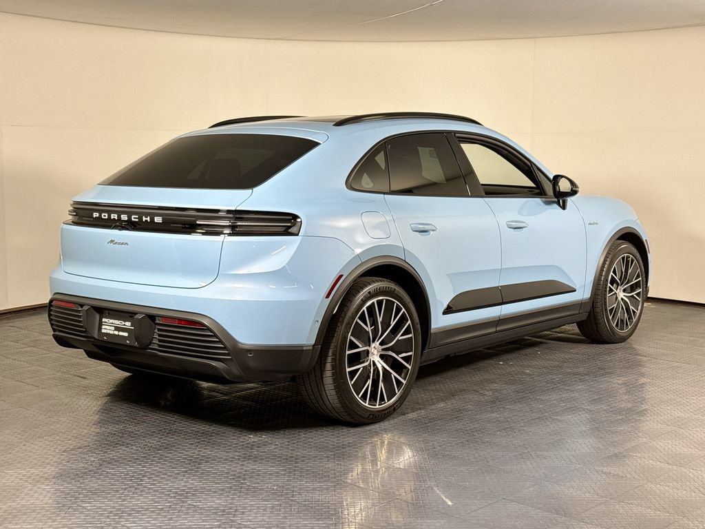 Certified 2025 Porsche Macan Electric RWD image 7