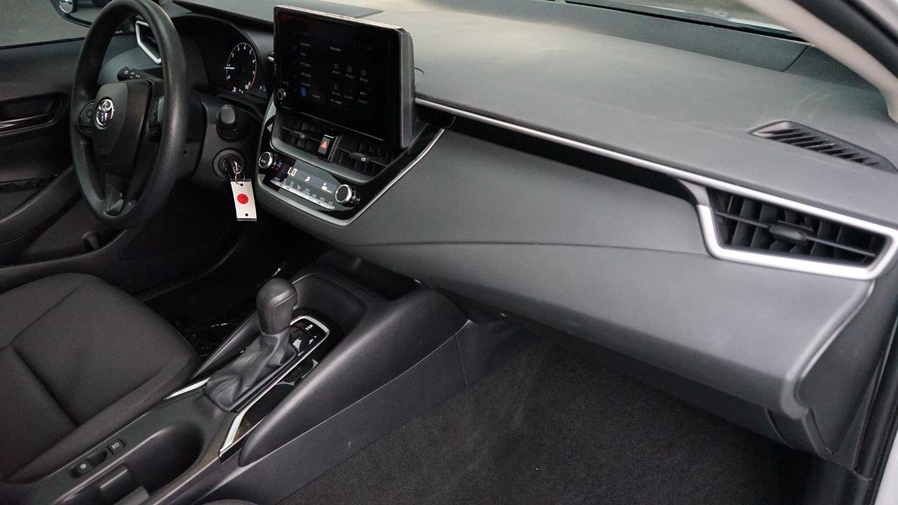 Used 2024 Toyota Corolla LE FWD image 12