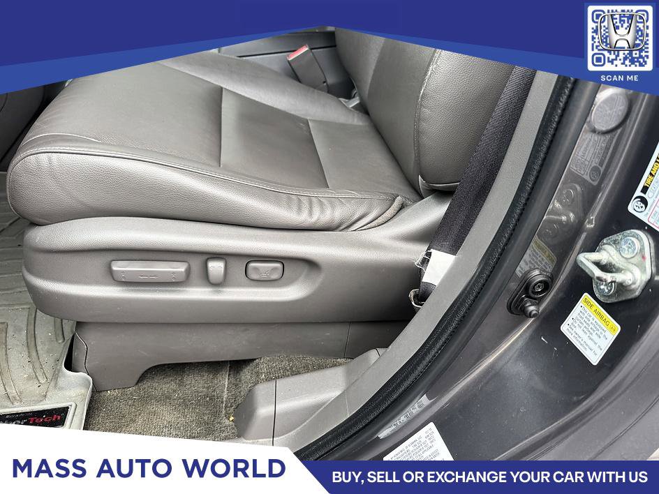 Used 2016 Honda Odyssey Touring Elite image 8