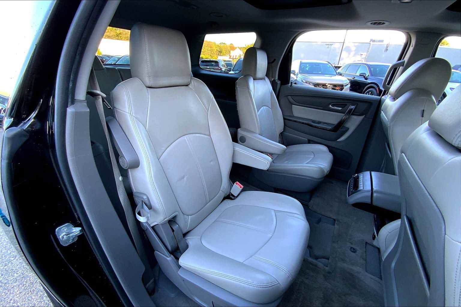 Used 2016 GMC Acadia SLT w/ Open Road Package image 19