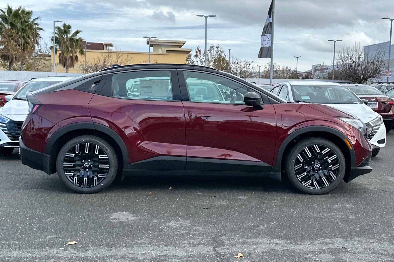 New 2026 Nissan Leaf Platinum+ w/ Cargo Package (Platinum+) image 3