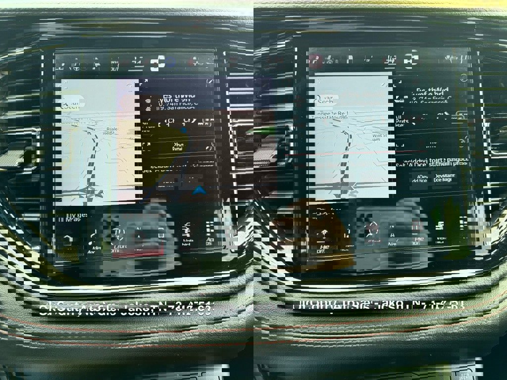 Used 2022 Dodge Durango R/T w/ Blacktop Package image 48